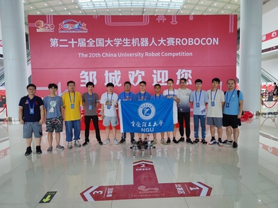 全国网络媒体聚焦重庆理工大学 探访机械工程学子的“双创梦工厂”与网络工程创新实践